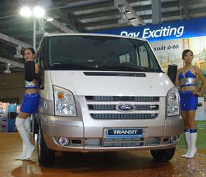 Mẫu xe thương mại Transit 9 chỗ đã hoàn thành nhiệm vụ làm thương hiệu cho Ford Việt Nam?