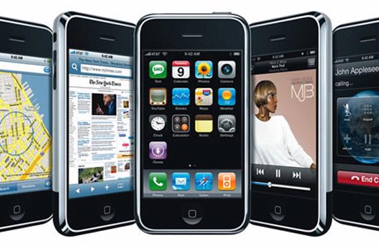 iPhone 3GS vẫn có sức quyến rũ người dùng smartphone dù đã ra đời được hơn 2 năm.
