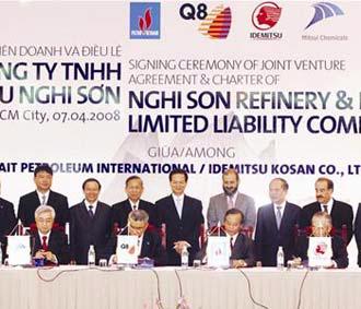 Lễ ra mắt dự án Liên hợp Lọc hóa dầu Nghi Sơn tại Khu kinh tế Nghi Sơn (Thanh Hóa), ngày 10/5 vừa qua.