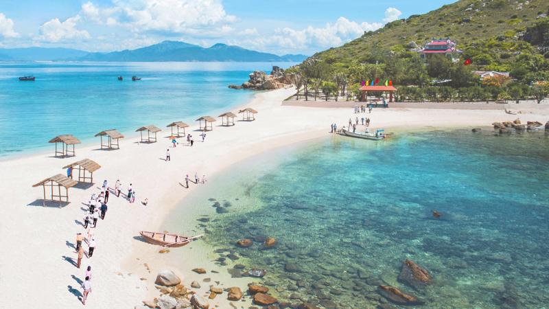 Hòn Nội là một đảo yến nằm trong vịnh Nha Trang, cách đất liền khoảng 25km về phía Đông. 