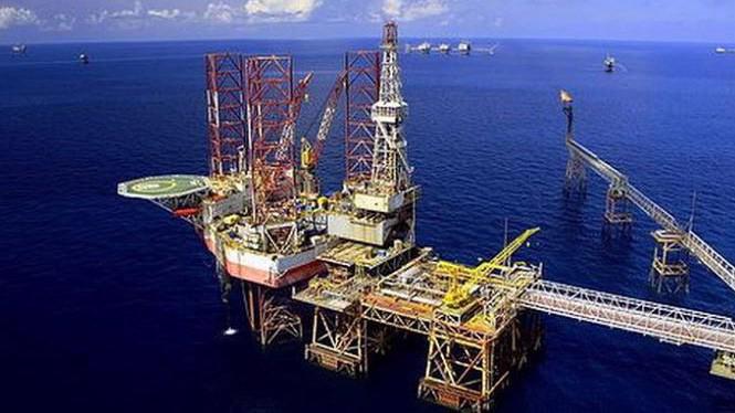 Sản xuất xăng dầu trong nước tăng cao hơn cùng kỳ năm trước đến 50,7% do đóng góp của Công ty TNHH Lọc hóa dầu Nghi Sơn (Thanh Hóa).