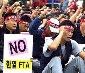 Làn sóng phản đối mạnh mẽ FTA tại Hàn Quốc.