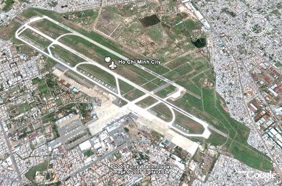 Khu vực sân bay Tân Sơn Nhất nhìn từ vệ tinh - Ảnh: Google Map.