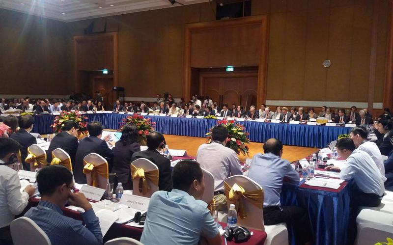 Nhà đầu tư nước ngoài tiếp tục nêu nhiều kiến nghị tại Diễn đàn Doanh nghiệp Việt Nam giữa kỳ.