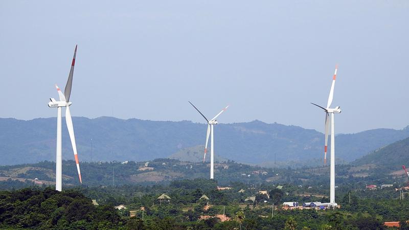 BIDV đã cấp tín dụng cho nhiều dự án lớn điện mặt trời và điện gió, biến những khu vực tưởng như hoang hoá trở thành nguồn năng điện hoà vào mạng lưới quốc gia.