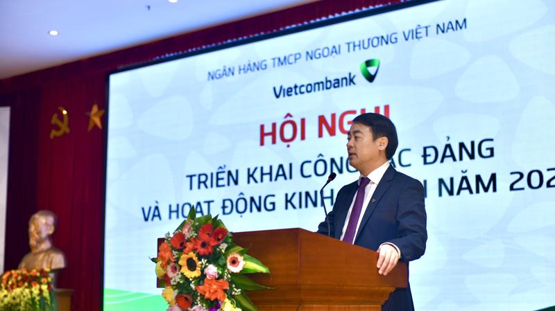 Ông Nghiêm Xuân Thành, Chủ tịch Hội đồng quản trị Vietcombank phát biểu tại hội nghị.