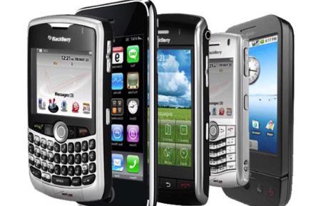 4 tháng đầu năm 2012, nhập khẩu mặt hàng điện thoại di động giảm 25,6% về số lượng và giảm 21,5% về trị giá so với cùng kỳ năm ngoái.