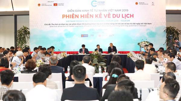 "Thái Lan phải mất đến 15 năm để đạt được lượng khách như Việt Nam", lãnh đạo một doanh nghiệp du lịch nhận định.
