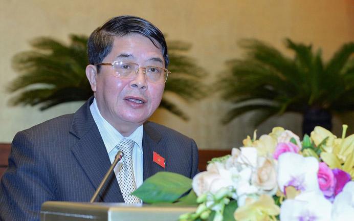 Chủ nhiệm Uỷ ban Tài chính - Ngân sách Nguyễn Đức Hải trình bày báo cáo thẩm tra định hướng kế hoạch tài chính 5 năm.<br>