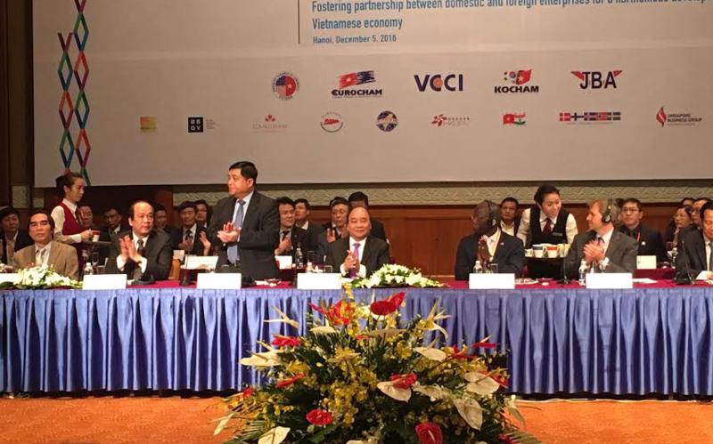Diễn đàn có sự tham dự của Thủ tướng Nguyễn Xuân Phúc và nhiều quan chức Chính phủ, bộ, ngành của Việt Nam cùng đông đảo các doanh nhân trong và ngoài nước.<br>