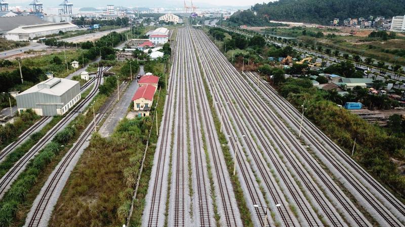 Tuyến Yên Viên - Cái Lân là một trong 3 tiểu dự án chưa hoàn thiện.