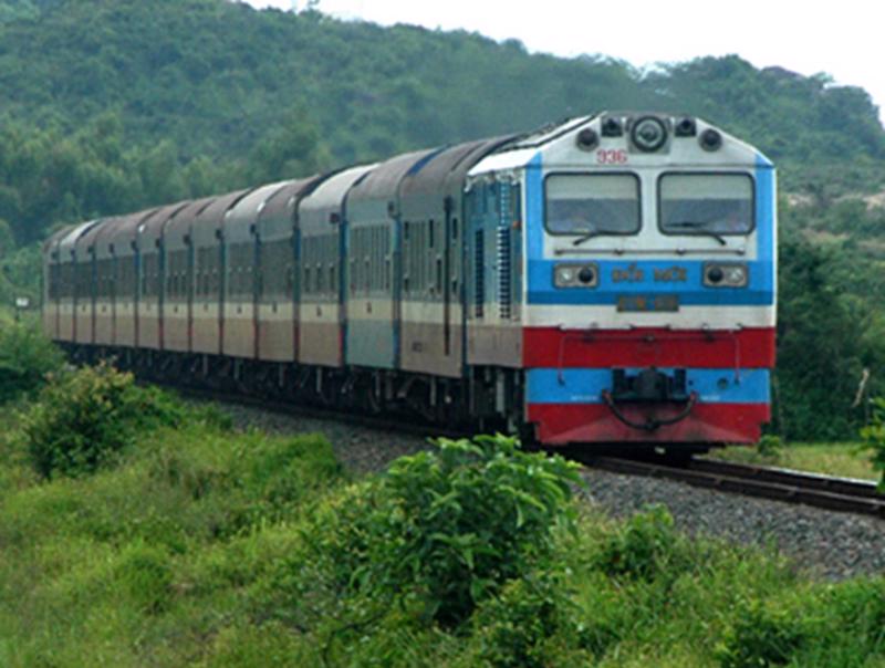 Đường sắt Việt Nam trong năm 2017 có nhiều nỗ lực giảm giá vé và giá cước.&nbsp;