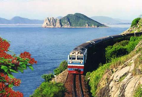 Tổng công ty Đường sắt Việt Nam nâng vốn điều lệ lên 3.250 tỷ đồng.