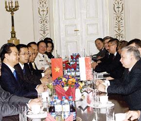 Hội đàm giữa hai Thủ tướng Việt Nam - Ba Lan.