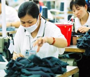 Trước đây, khi hàng dệt may Việt Nam xuất khẩu sang Hoa Kỳ còn bị áp hạn ngạch, việc quản lý các doanh nghiệp xuất khẩu được cấp quota được thực hiện chặt chẽ.