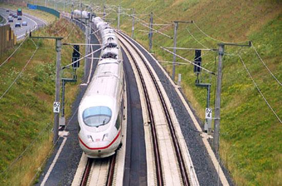 Trung Quốc hiện có mạng lưới đường tàu cao tốc lớn nhất thế giới.