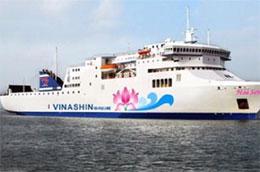 Tàu chở khách Hoa Sen được Vinashin đầu tư khoảng 60 triệu Euro (hơn 1.300 tỉ đồng Việt Nam), mua từ Ý đưa về Việt Nam vào cuối năm 2007, hiện đã ngừng hoạt động. 