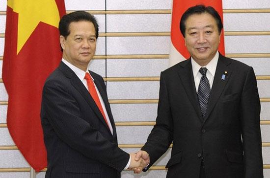 Thủ tướng Nguyễn Tấn Dũng và Thủ tướng Nhật Bản Yoshihiko Noda tại lễ ký tuyên bố chung Việt Nam - Nhật Bản - Ảnh: Reuters.