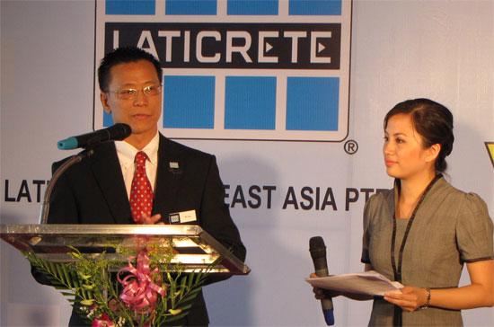 Giám đốc điều hành Laticrete Đông Nam Á, ông Tim Tan, phát biểu tại lễ khai trương Công ty Laticrete Việt Nam.