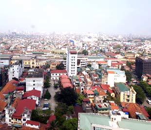 Trong cơ cấu đầu tư nước ngoài vào Việt Nam thì đầu tư vào bất động sản hiện chiếm tỷ lệ khá lớn - Ảnh: Việt Tuấn.