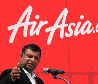 Khẩu hiệu “Now everyone can fly” của AirAsia giờ đây cũng đã vươn tới Việt Nam.