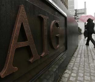  Động thái hỗ trợ mới của Chính phủ Mỹ dành cho AIG thể hiện sự cam kết của Chính phủ Mỹ trong việc duy trì sự tồn tại của hãng bảo hiểm này, đồng thời tránh cho AIG nguy cơ bị các hãng đánh giá tín nhiệm đánh tụt hạng tín nhiệm, dẫn tới những thua lỗ xa hơn - Ảnh: Reuters.