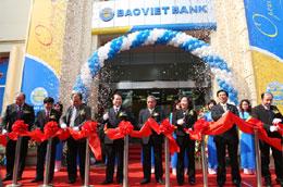 Lễ cắt băng khai trương Baoviet Bank ngày 14/1/2009.