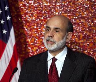 Tỷ giá “bạc xanh” được đẩy lên sau khi Chủ tịch FED Ben Bernanke có bài phát biểu quan trọng tại hội nghị của Hội đồng Thống đốc diễn ra tại Washington vào đêm ngày 8/10 theo giờ Mỹ, tức sáng nay 9/10 theo giờ Việt Nam - Ảnh: Bloomberg.