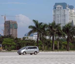 Từ đầu năm 2008 đến nay, thị trường bất động sản ở một số thành phố lớn như Tp.HCM, thành phố Hà Nội và các vùng lân cận có chiều hướng giảm về giá và số lượng giao dịch.