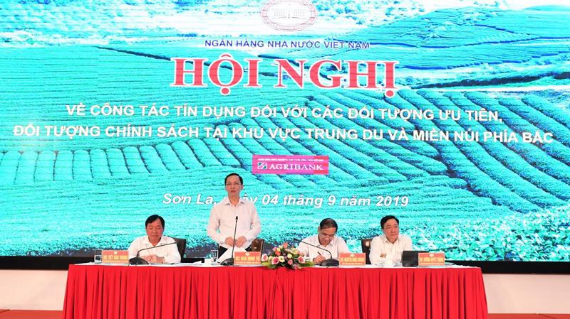 Phó Thống đốc Thường trực Ngân hàng Nhà nước Đào Minh Tú phát biểu tại hội nghị.