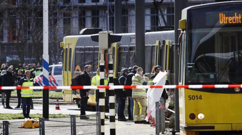 Vụ nổ súng xảy ra trên tuyến xe điện ở phía tây thành phố Utrecht, Hà Lan - Ảnh: BBC.