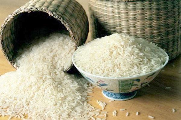 Liên tục bãi bỏ một số điều kiện kinh doanh để mở cửa cho xuất khẩu gạo.