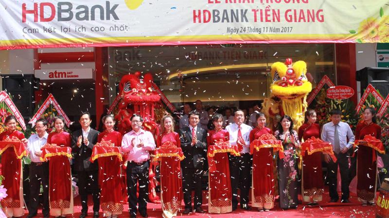 Với chi nhánh tại Tiền Giang vừa đi vào hoạt động, mạng lưới HDBank đã có 240 điểm trên toàn quốc.