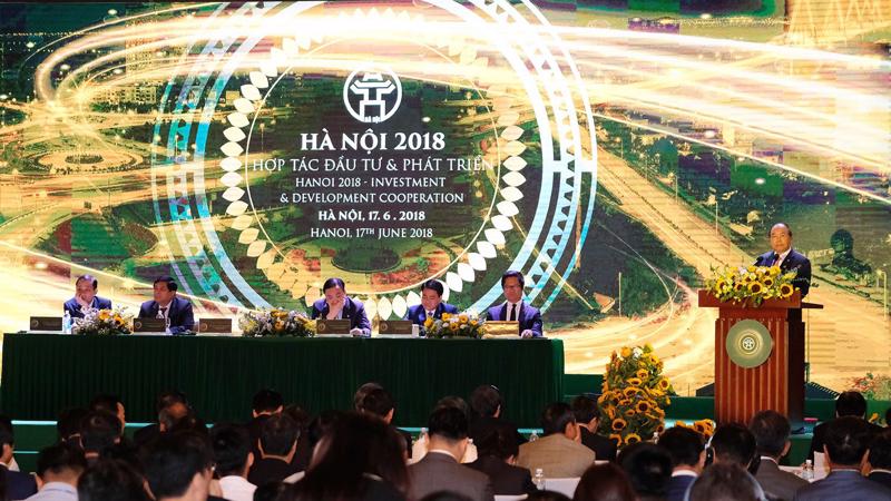 Thủ tướng cho rằng, Hà Nội cần tìm kiếm động lực tăng trưởng mới với chính sách đột phá, bền vững trong dài hạn. Đặc biệt, cần phóng tầm nhìn đến những khu vực tiềm năng, những quận, huyện mới.