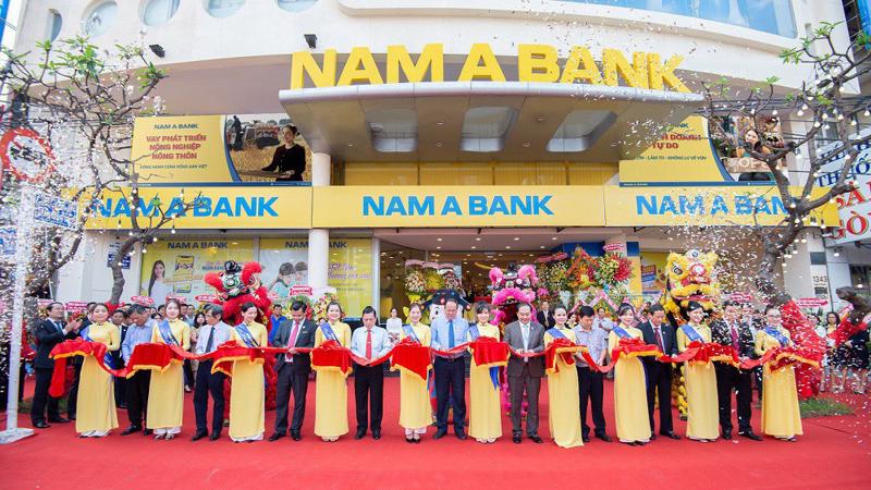 Nam A Bank An Giang khai trương hứa hẹn sẽ là địa điểm giao dịch uy tín của người dân tại địa phương.

