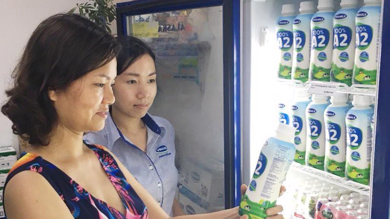 Những sản phẩm sữa tươi A2 100% đầu tiên tại Việt Nam đã tới tay người tiêu dùng.