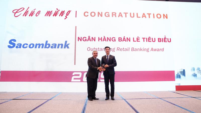 Hệ thống ngân hàng điện tử của Sacombank đã có gần 1,8 triệu người sử dụng dịch vụ Internet Banking và có hơn 1,6 triệu người sử dụng dịch vụ Mobile Banking.