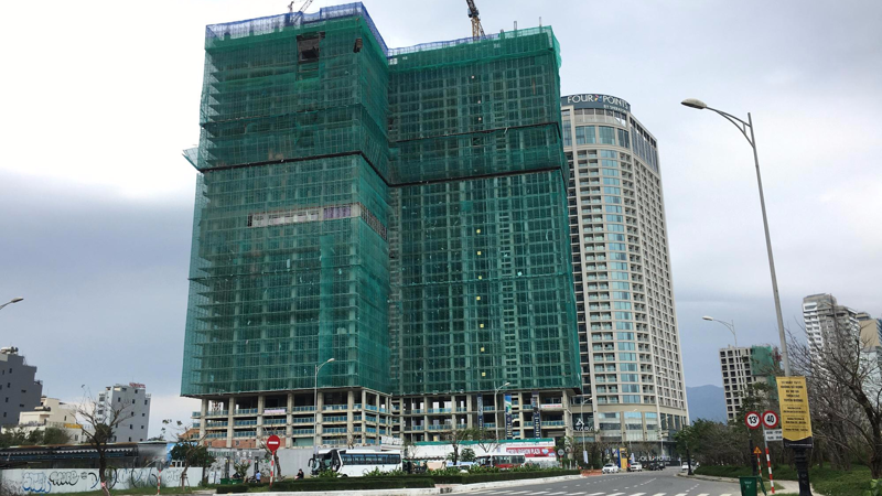 Dự án Tổ hợp Khách sạn và Căn hộ cao cấp Premier Sky Residences trên trục đường Võ Nguyên Giáp do Công ty TNHH Du lịch Dịch vụ và Thương mại Minh Đông làm chủ đầu tư.