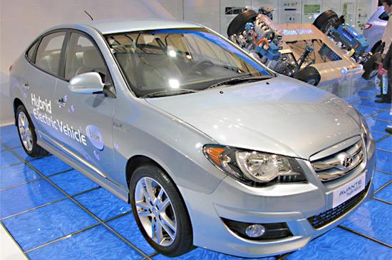 Hyundai Elantra "nội" có nhiều nét thừa kế từ mẫu xe LPI hybrid - Ảnh: Autogreenmag.