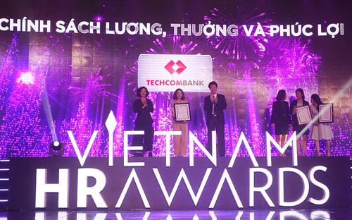 Vietnam HR Awards là giải thưởng về chiến lược và quản trị nguồn nhân lực, được tổ chức tại Việt Nam nhằm vinh danh các doanh nghiệp có chính sách đầu tư vào nhân sự một cách chuyên nghiệp, bài bản.