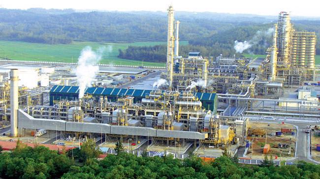 Nhà máy lọc dầu Dung Quất tại xã Bình Trị, huyện Bình Sơn, tỉnh Quảng Ngãi.