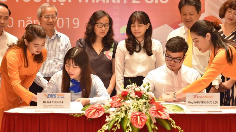 EMS Việt Nam ký kết hợp tác với Công ty Lalamove Việt Nam
