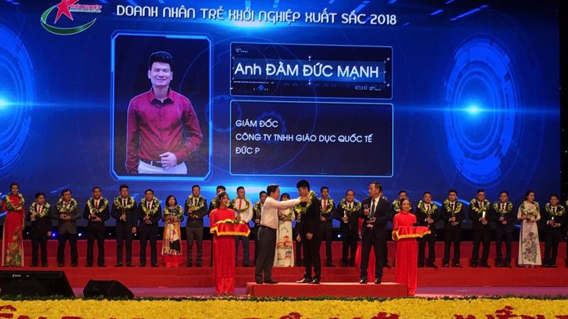 68 doanh nhân được trao danh hiệu doanh nhân trẻ khởi nghiệp xuất sắc 2018 