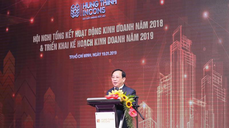 Ông Lê Chí Trung - Tổng giám đốc Hưng Thịnh Incons báo cáo tổng thể hoạt động kinh doanh năm 2018 và dự kiến kế hoạch kinh doanh năm 2019.