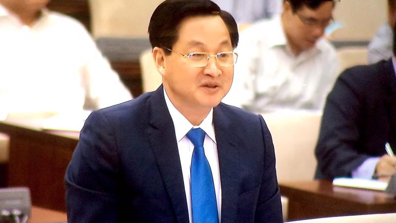 Tổng thanh tra Chính phủ Lê Minh Khái trình  bày báo cáo tiếp thu, chỉnh lý dự án luật.