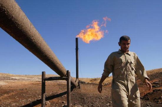 Giá dầu đang đu theo tình hình chính trị tại Libya.