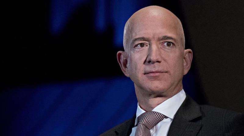 Tỷ phú Jeff Bezos - Ảnh: Forbes