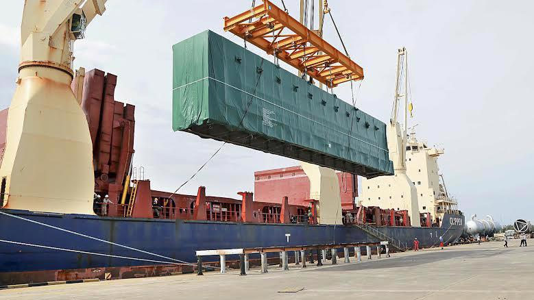 Ước tính năm 2019, tổng trị giá xuất nhập khẩu hàng hoá của Việt Nam dự kiến đạt gần 517 tỷ USD.