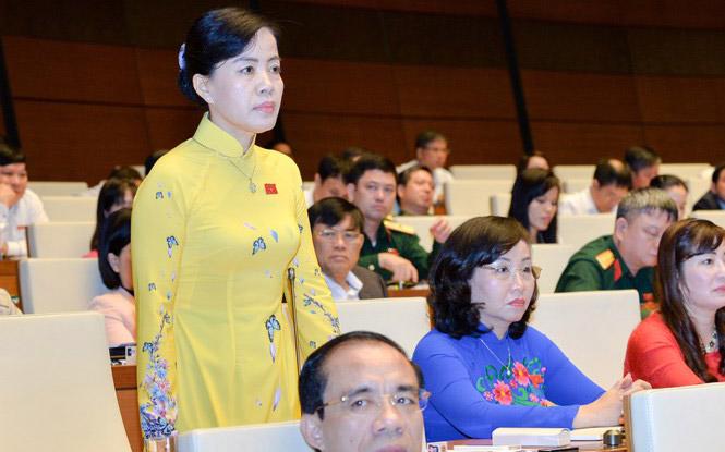 Đại biểu Nguyễn Thị Kim Thuý (Đà Nẵng) chất vấn Bộ trưởng Bộ Công Thương Trần Tuấn Anh