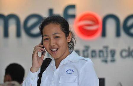 Mạng di động Metfone của Viettel tại Campuchia. Năm 2011, Viettel chuyển về nước đạt hơn 40 triệu USD, lớn hơn số tiền mà Viettel đầu tư vào thị trường Campuchia.